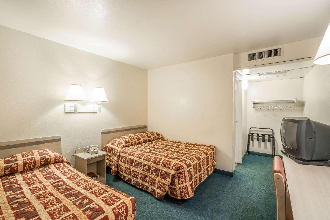 Rodeway Inn Pasco Exterior foto
